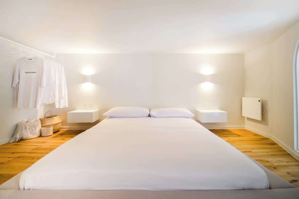 2 quartos, ferros/tábuas de passar roupa, Wi-Fi, roupa de cama