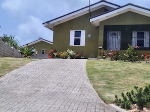 Exterior - Ocean View Get Away  (Falmouth)