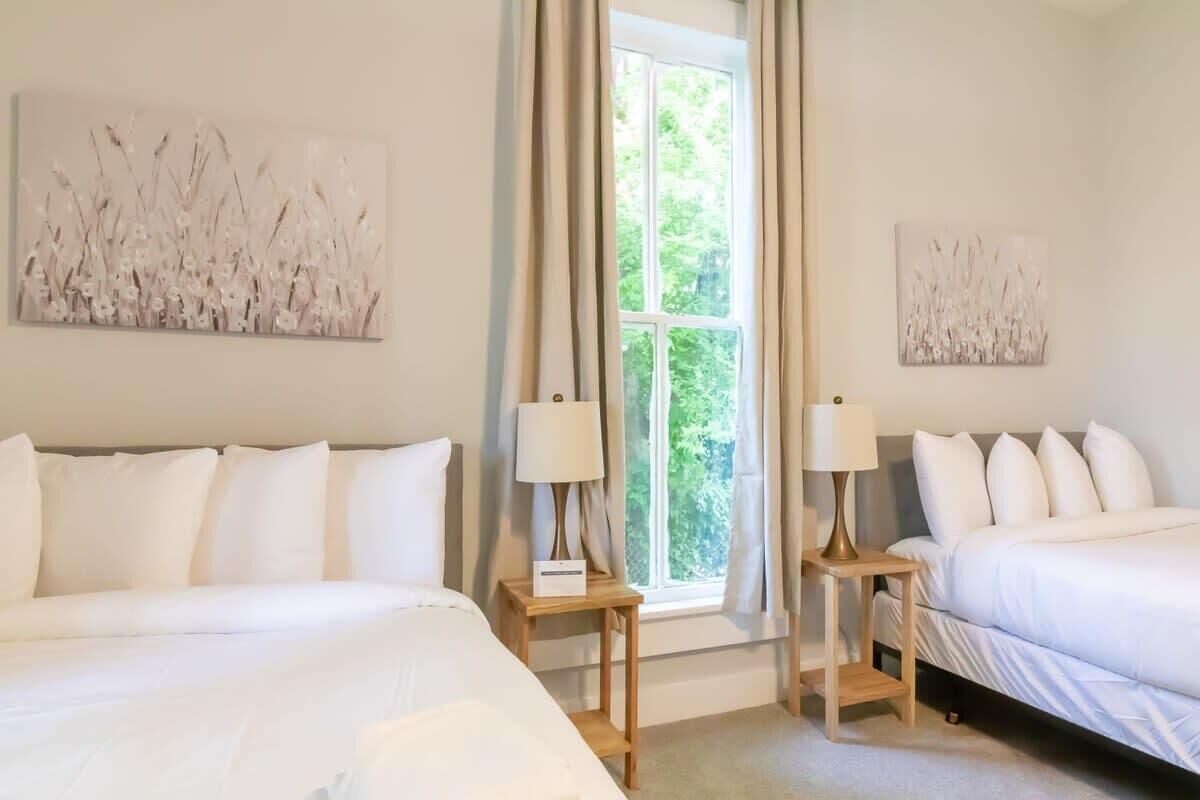 4 chambres, fer et planche à repasser, Wi-Fi, draps fournis