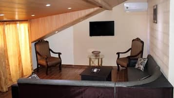Apartment | Living area