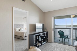 2 Schlafzimmer, Schreibtisch, Bügeleisen/Bügelbrett, WLAN