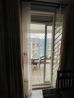 Interior - Fully-furnished 2BR/2BA Condo in Kampala with WiFi, gym, pool, Gated Community (Kampala)