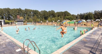 modernes Chalet mit luxuriösem Baddezimmer