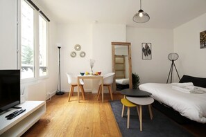 Strykejern/-brett, wi-fi og sengetøy