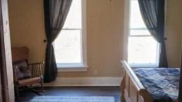 2 slaapkamers, een strijkplank/strijkijzer, wifi, beddengoed