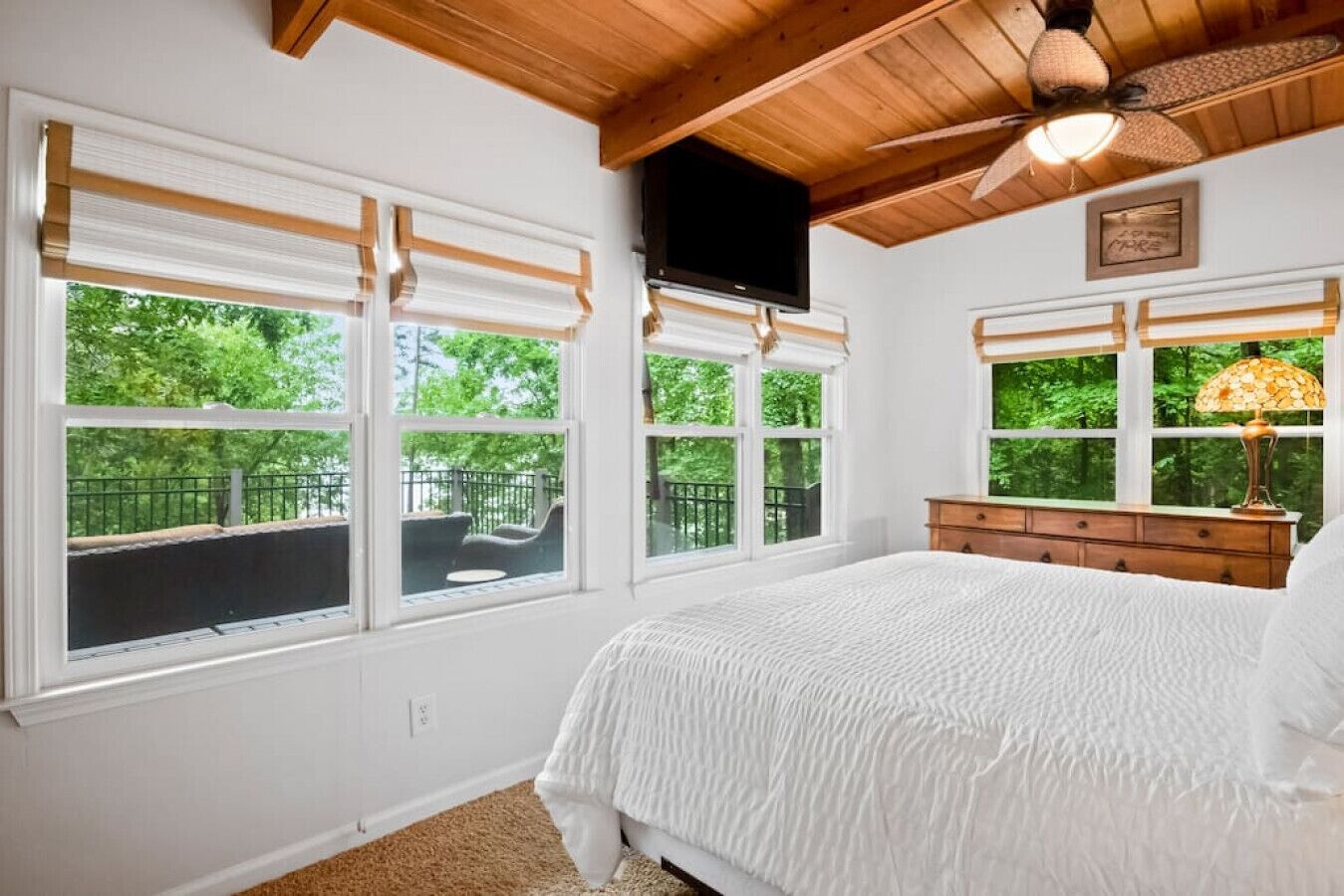 3 Schlafzimmer, Schreibtisch, Bügeleisen/Bügelbrett, kostenloses WLAN