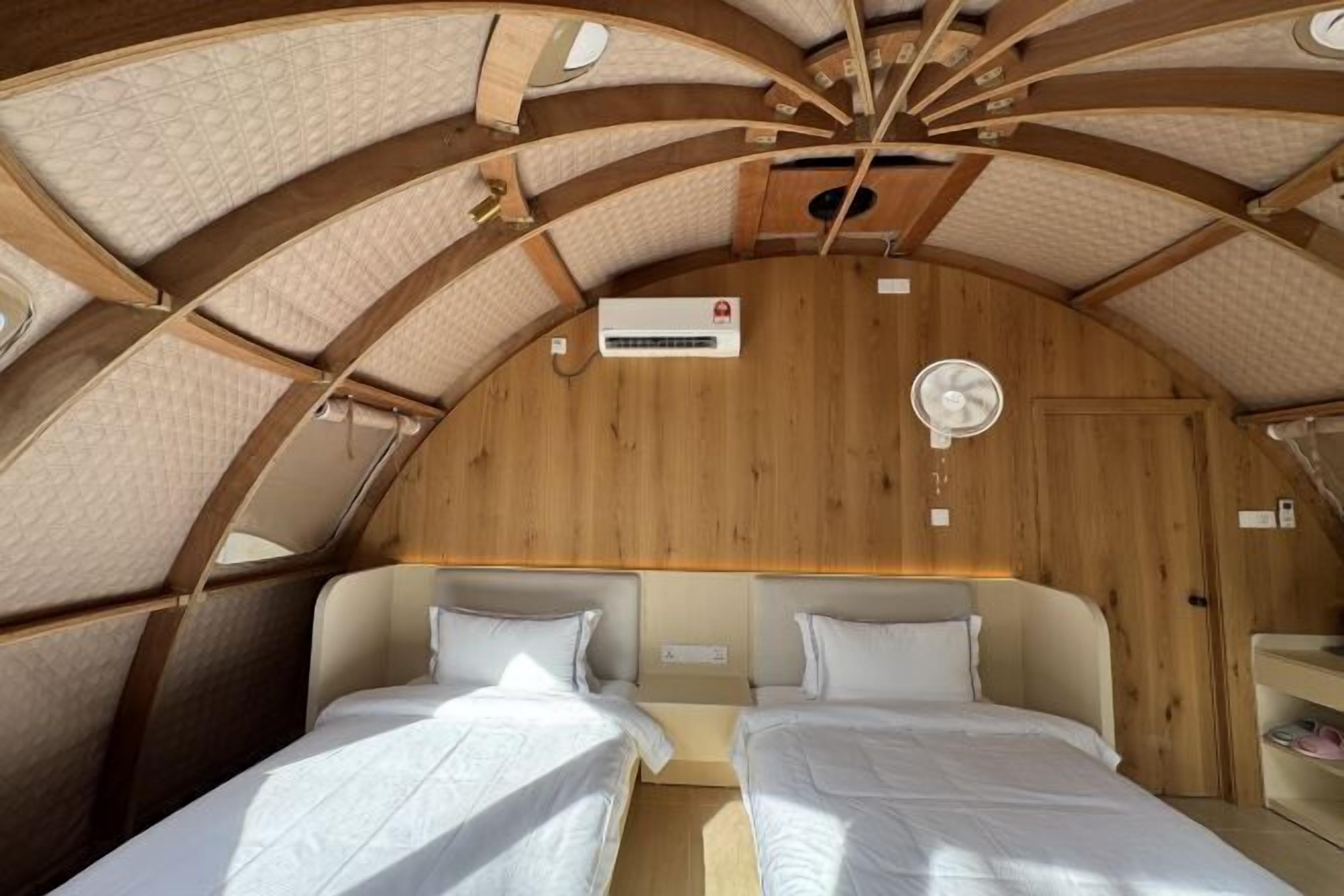 Free minibar, in-room safe, laptop workspace, blackout curtains