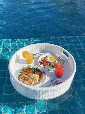 Daily continental breakfast (MYR 120 per person)