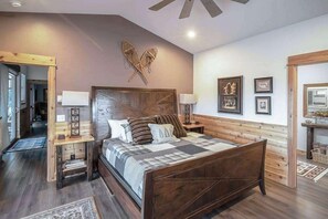 2 室のベッドルーム、アイロン / アイロン台、WiFi、ベッドシーツ