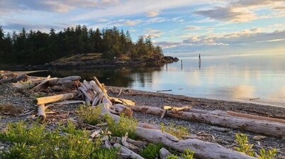 Escape to SEASCAPES on Texada Island!!