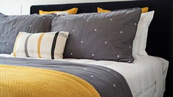 2 makuuhuonetta, silitysrauta/-lauta, Wi-Fi, vuodevaatteet