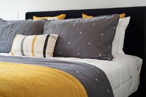 2 soverom, strykejern/-brett, wi-fi og sengetøy