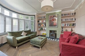 4 bedrooms, Internet - A Deeper Shade in London (London)