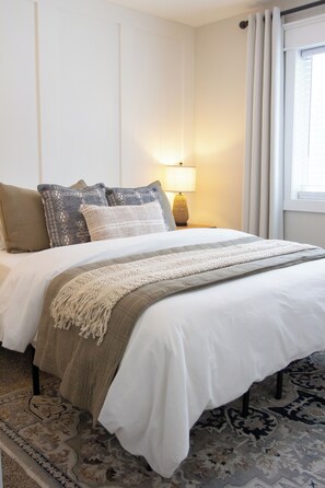 2 bedrooms, iron/ironing board, free WiFi, bed sheets