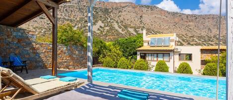 3 bedrooms, soundproofing