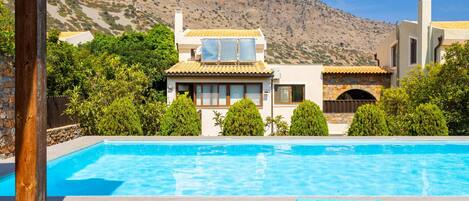 3 bedrooms, soundproofing