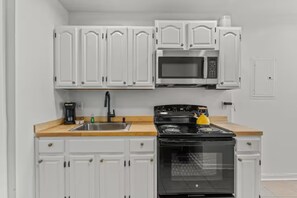 Comfort Apartment | Private kitchen