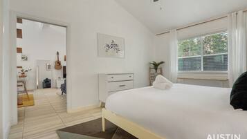 1 dormitorio, escritorio, tabla de planchar con plancha y wifi gratis