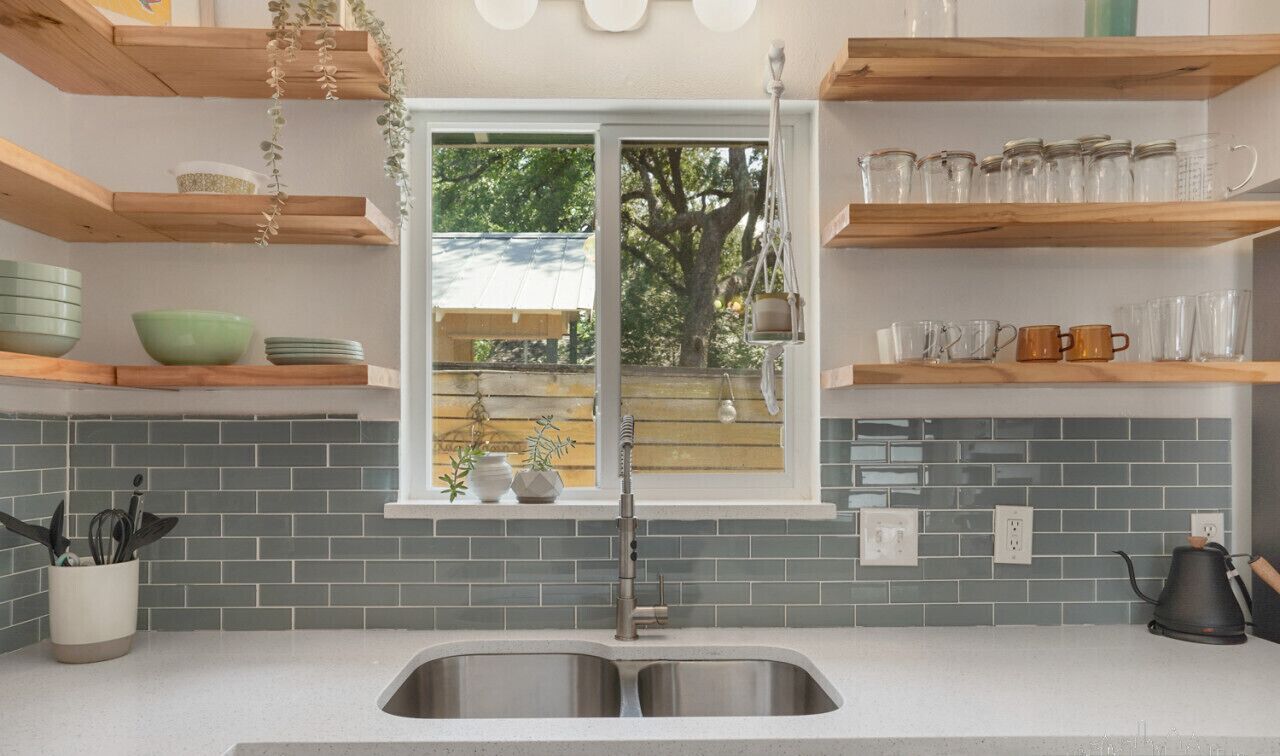 冰箱、微波炉、烤箱、炉灶