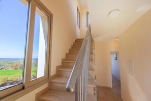 Villa | 4 Schlafzimmer, schallisolierte Zimmer