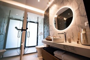 House | 5 bedrooms, soundproofing