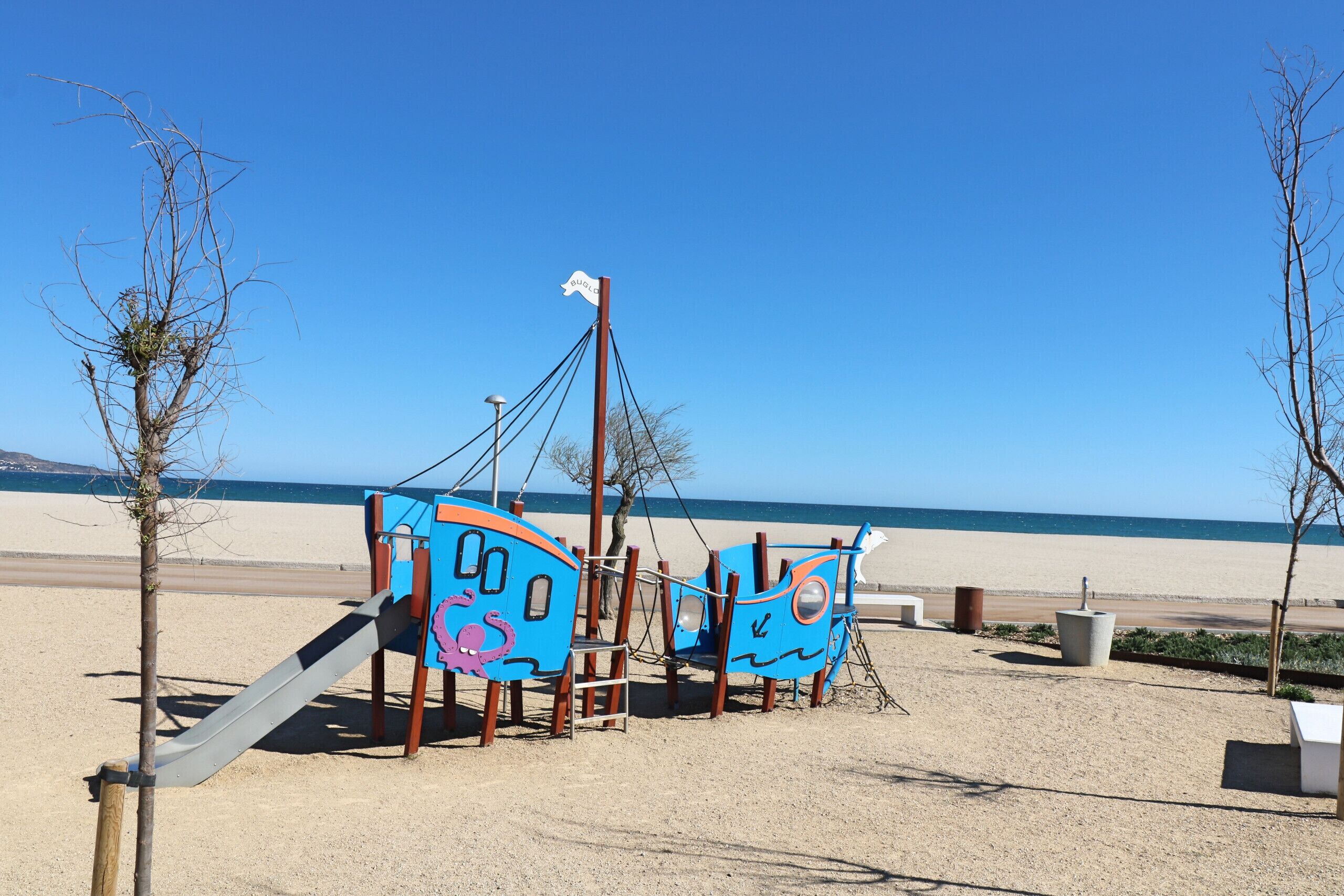 Strand