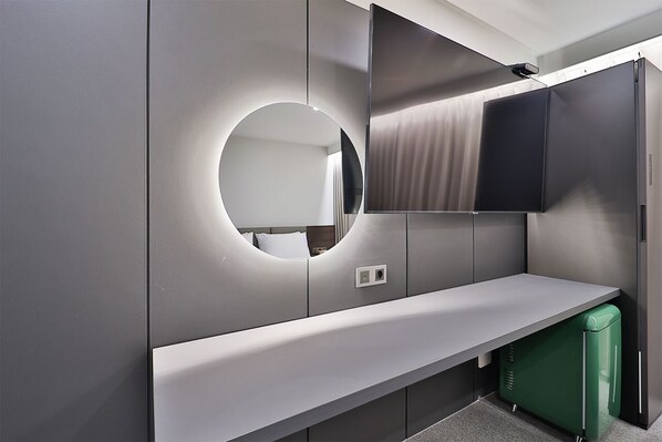 Relaxing | Schreibtisch, kostenloses WLAN