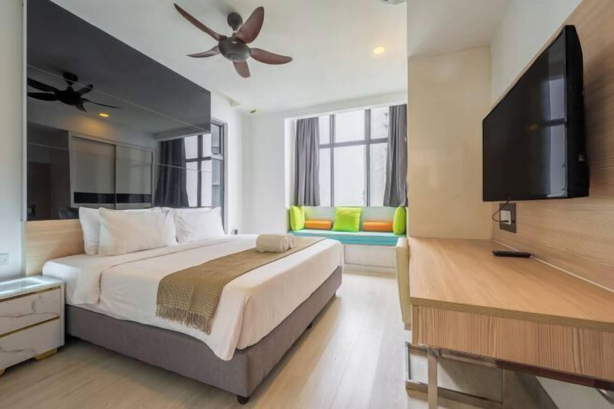 1 bedroom, hypo-allergenic bedding, iron/ironing board, free WiFi