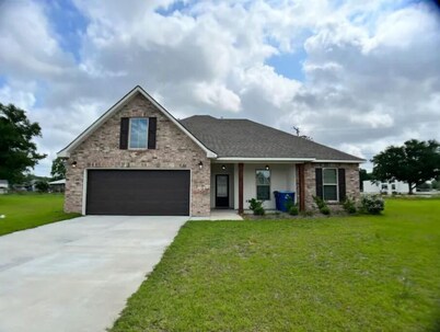 Morden NEW Home in Heart of Lafayette 
