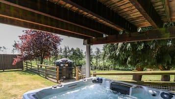 Bañera de hidromasaje exterior