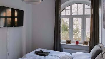 2 Schlafzimmer, Bügeleisen/Bügelbrett, Reisekinderbett, kostenloses WLAN