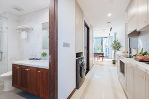 Luxury Apartment | Bathroom - Cara Rustic Apartment (Hanoi)