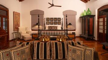 Presidential Suite | Premium bedding, minibar, desk, free WiFi