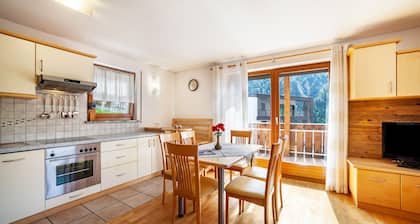 Appartement de vacances "Sonnegg" avec vue sur les montagnes, balcon et Wi-Fi