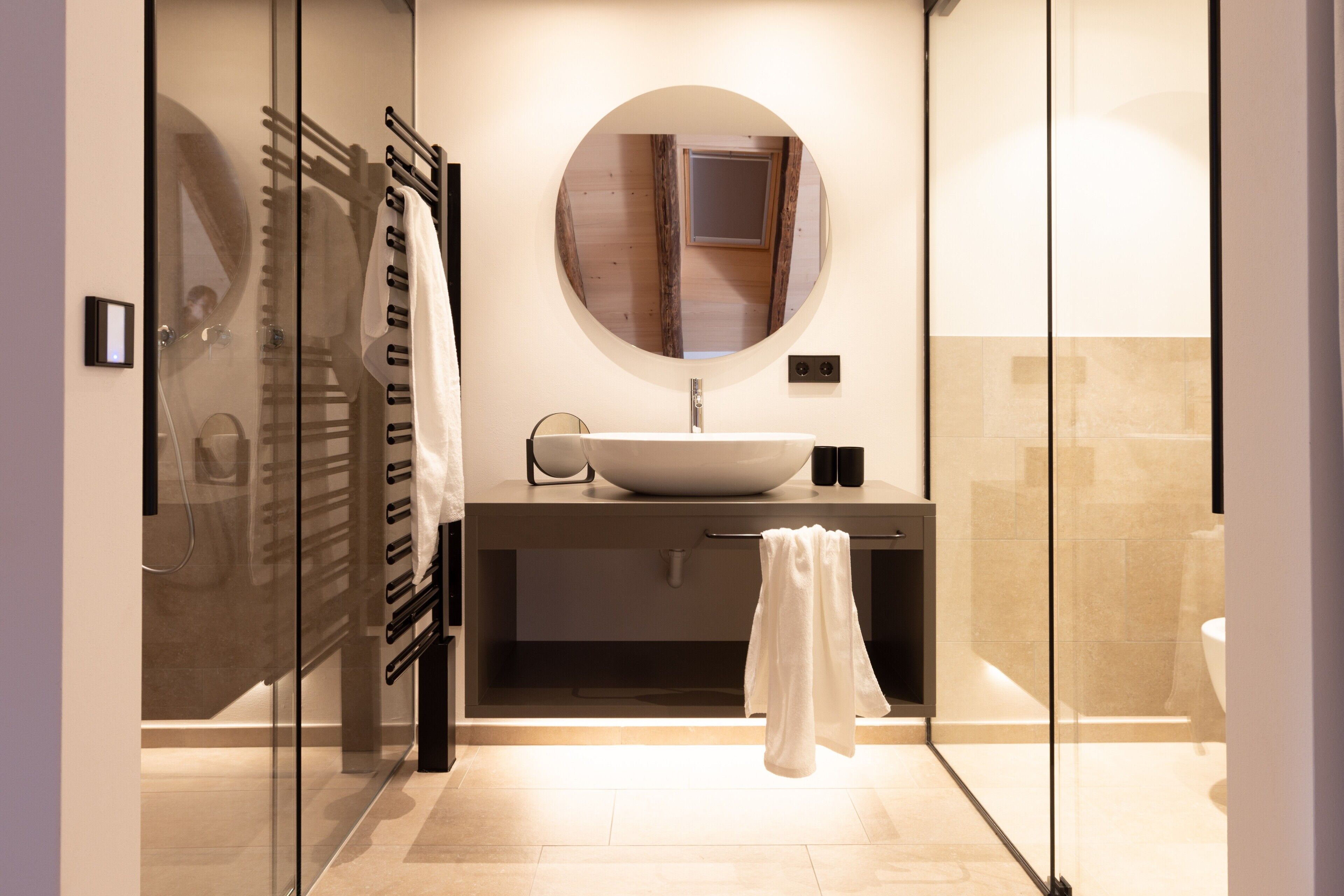 Bathtub, hair dryer, towels