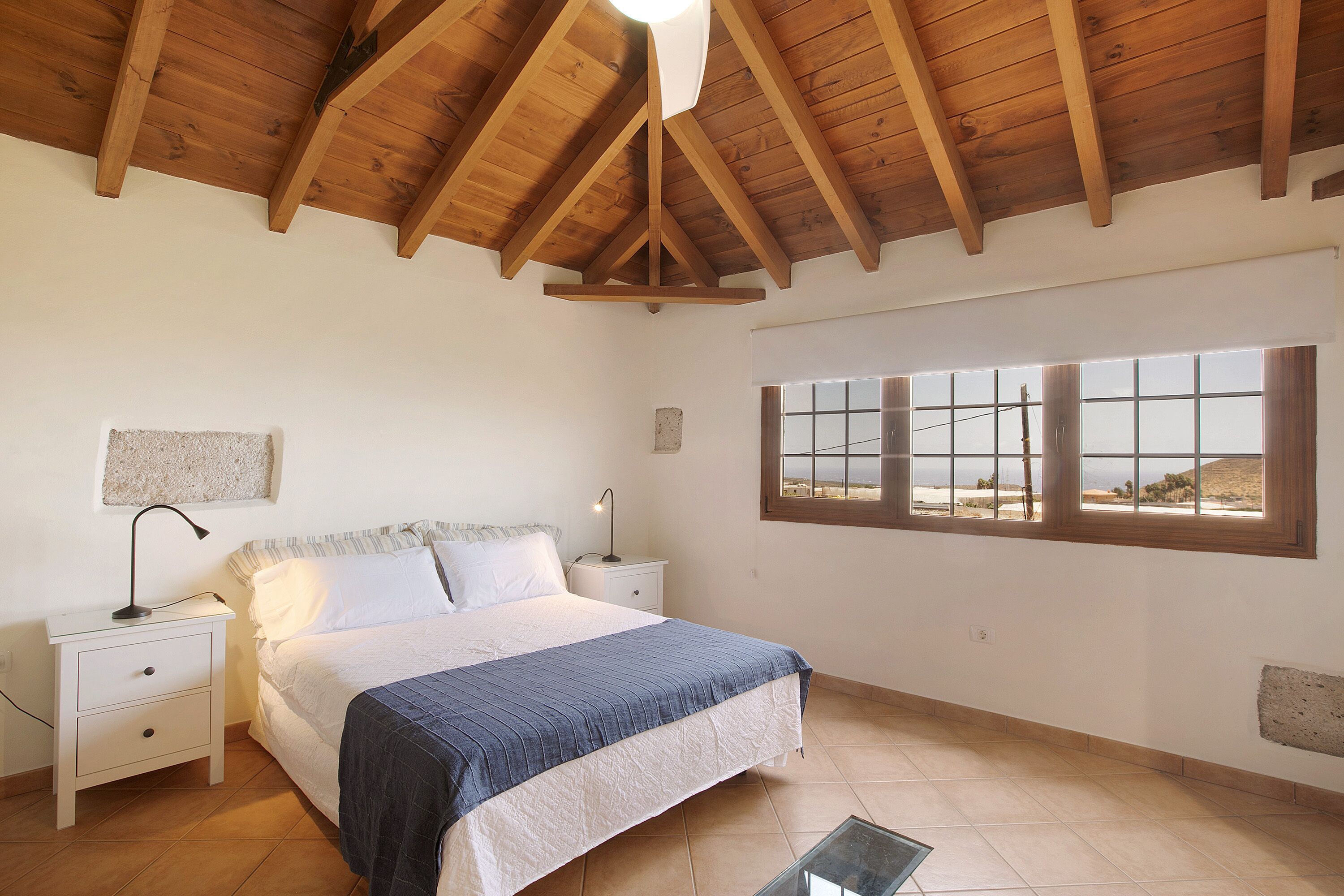 1 dormitorio, tabla de planchar con plancha, wifi gratis y ropa de cama