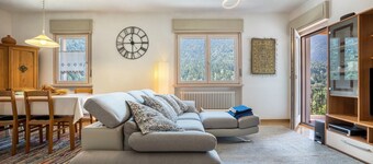 Apartamento 'Villa Vittoria' con vistas a la montaña, balcón y Wi-Fi