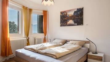 2 bedrooms, free WiFi, bed sheets