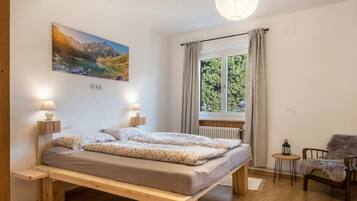 2 bedrooms, free WiFi, bed sheets