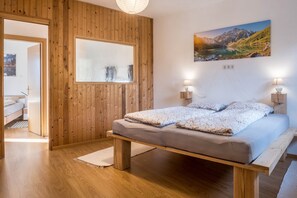 2 habitaciones, wifi gratis y ropa de cama 