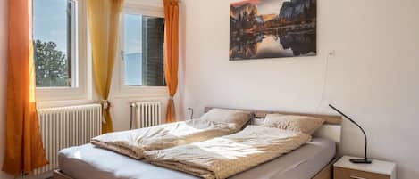 2 habitaciones, wifi gratis y ropa de cama