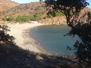 Beach nearby - Holiday Apartment "La Nicrom" with Sea View, Shared Pool & Wi-Fi (Cerbère)