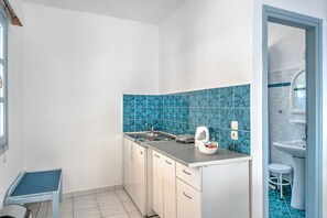 Fridge, stovetop, coffee/tea maker, electric kettle - Apartment In A Hotel 'Pico Bello Patmos 14' with Mountain View, Wi-Fi and Air Conditioning (Patmos)