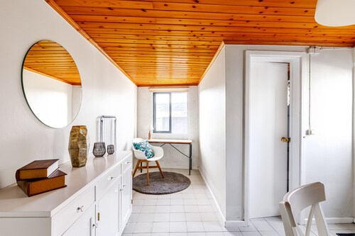 Holiday Home 'Casa Praya' with Sea View, Private Terrace and Wi-Fi