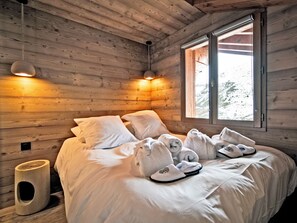 5 chambres, accès au Wi-Fi (inclus), literie fournie