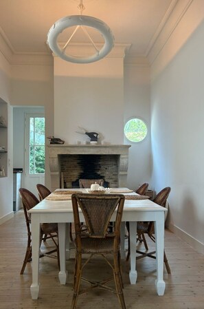 تناول الطع ام