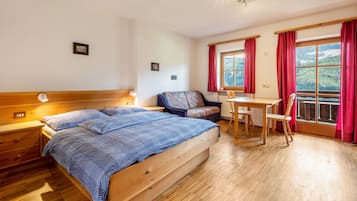 1 Schlafzimmer, BĂŒgeleisen/BĂŒgelbrett, kostenloses WLAN, BettwĂ€sche