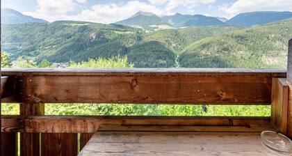 Ferienwohnung "Lindenhof Apt 2" mit Balkon & Wi-Fi