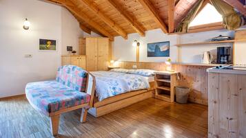 1 quarto, ferros/tábuas de passar roupa, Wi-Fi de cortesia