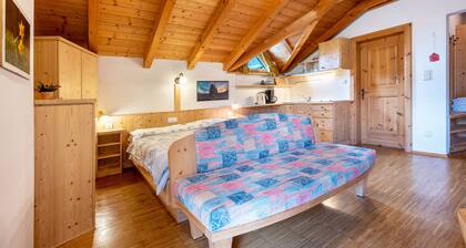 Holiday Apartment "Lindenhof Apt 3" with Balcony & Wi-Fi